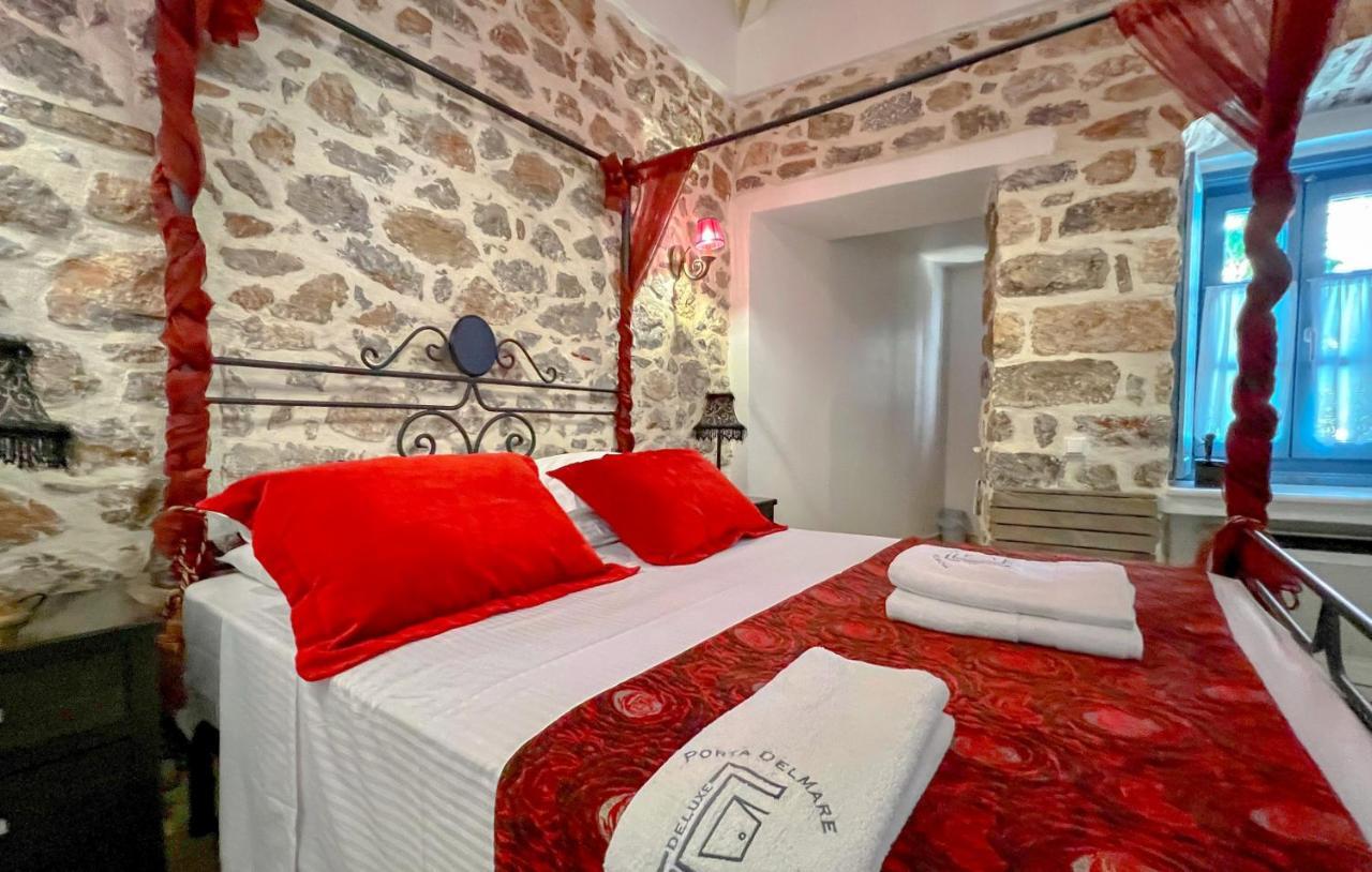 Portadelmare Deluxe Suites Hydra  Eksteriør billede