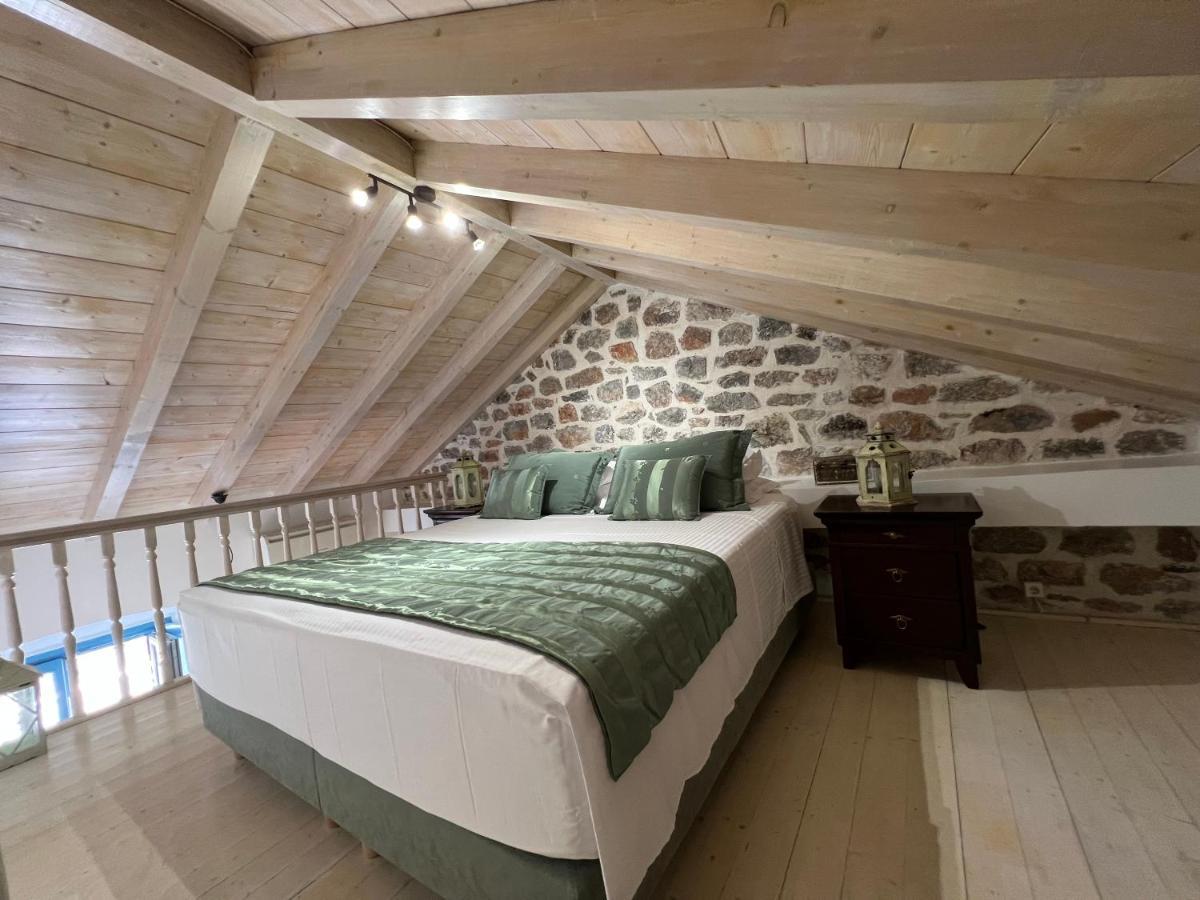 Portadelmare Deluxe Suites Hydra  Eksteriør billede
